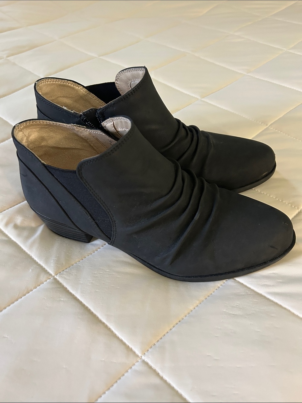 Life Stride Black Ruched Low Heel Ankle Booties